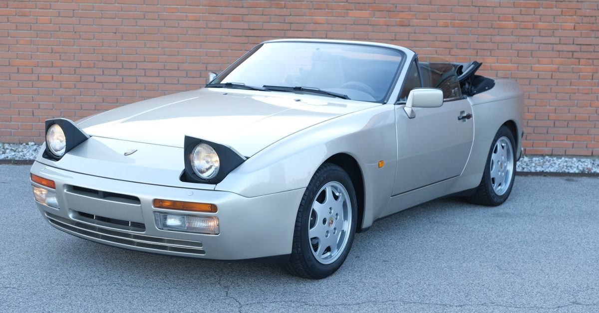 Porsche 944 S2 Cabrio119020907_4264252513650239_1382000031785003003_n