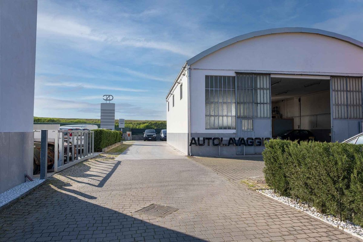 lavaggio-a-mano-carrozzeria-nico-rovigo